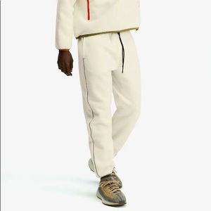 Fabletics Mens The Explorer Jogger Bone White L Fleece 29 in